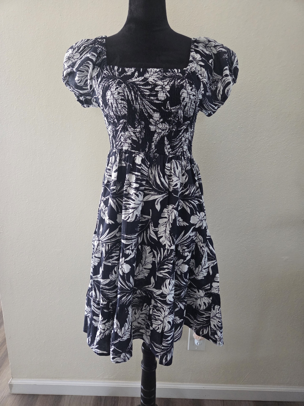 NWT Lapogee Cotton Linen Tropical Vacation Resort Wear Knee Length Dress Sz M